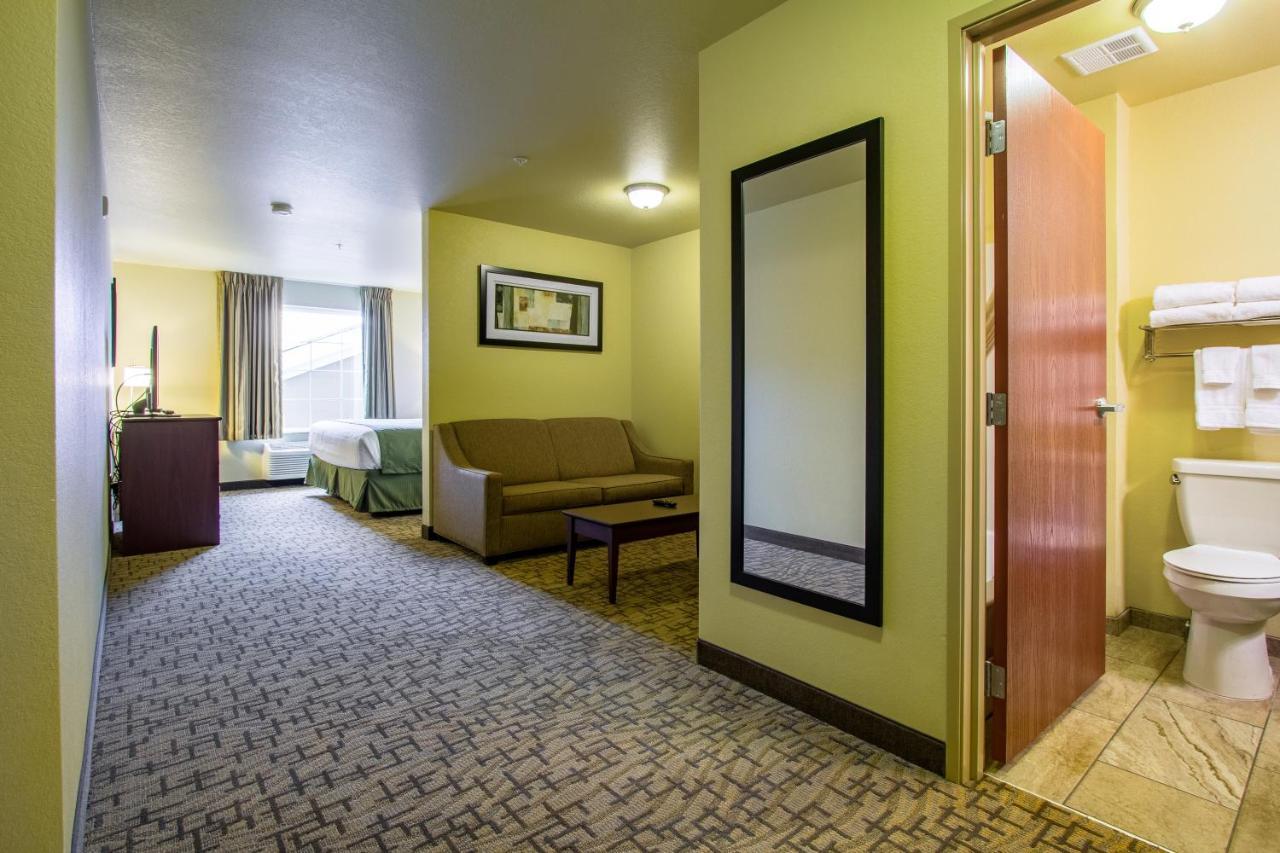 Cobblestone Hotel & Suites - Orrville Zewnętrze zdjęcie